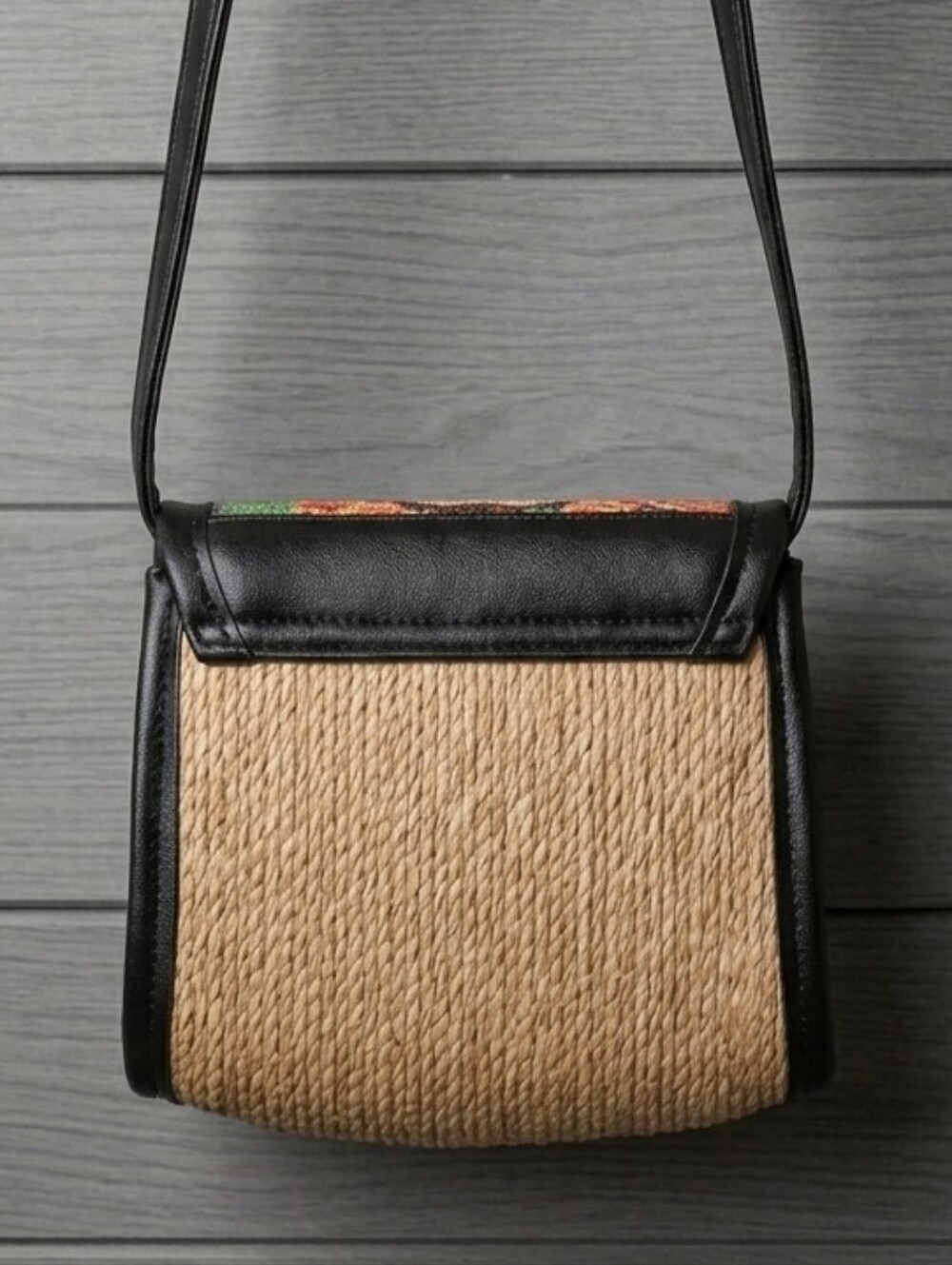 Frida-Inspired Multicolor Crossbody Bag in Black and Tan - Picture 2 of 5